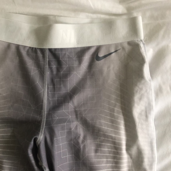 NIKE PRO Drifit Leggings - Picture 3 of 6